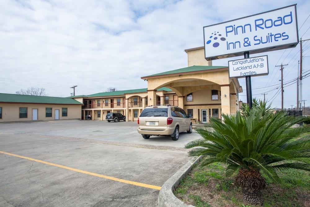 Pinn Road Inn And Suites Lackland Afb And Seaworld Сан-Антонио Экстерьер фото
